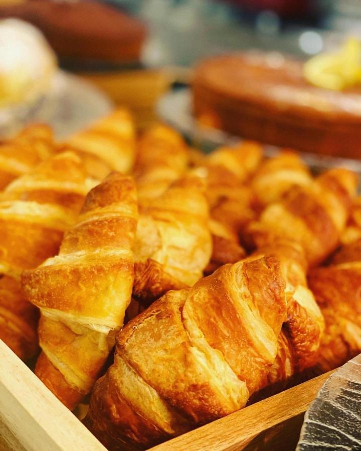 Hotel Apogeo - Breakfast Experience Rimini Exterior photo