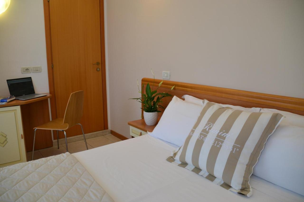 Hotel Apogeo - Breakfast Experience Rimini Exterior photo